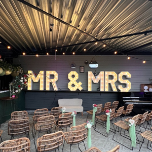 XL Letters MR&MRS XL Letters MR&MRS